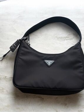 Prada Re-Edition 2000 Black Nylon Shoulder Bag